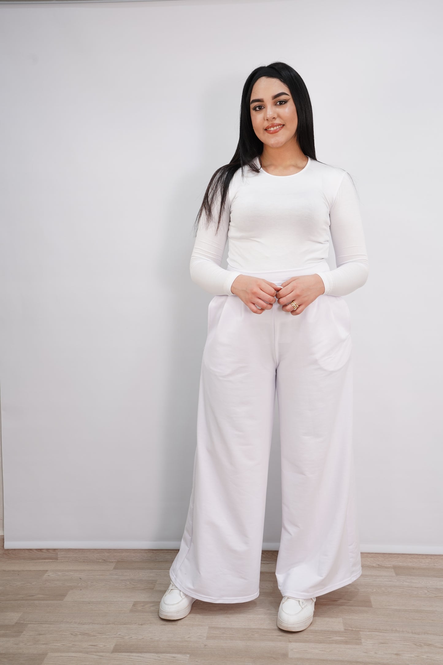 سروال أوفر توب مونطوني: الراحة لا تعني التنازل عن الأناقة!