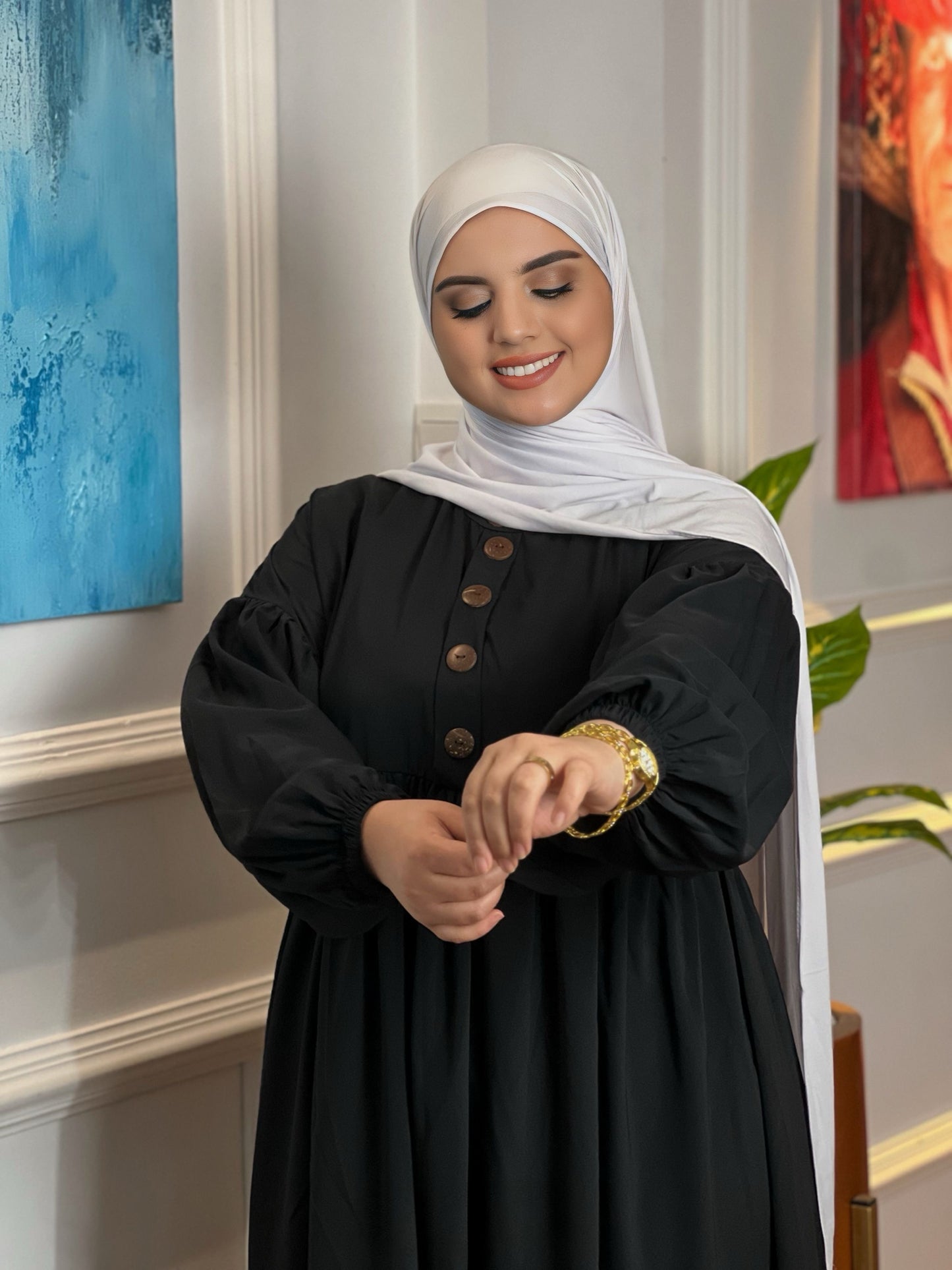 عباية صدفية: أناقة تلائم كل الإطلالة